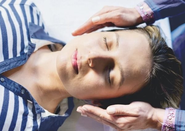 know_reiki_GettyImages1255652415_Header-1024x575